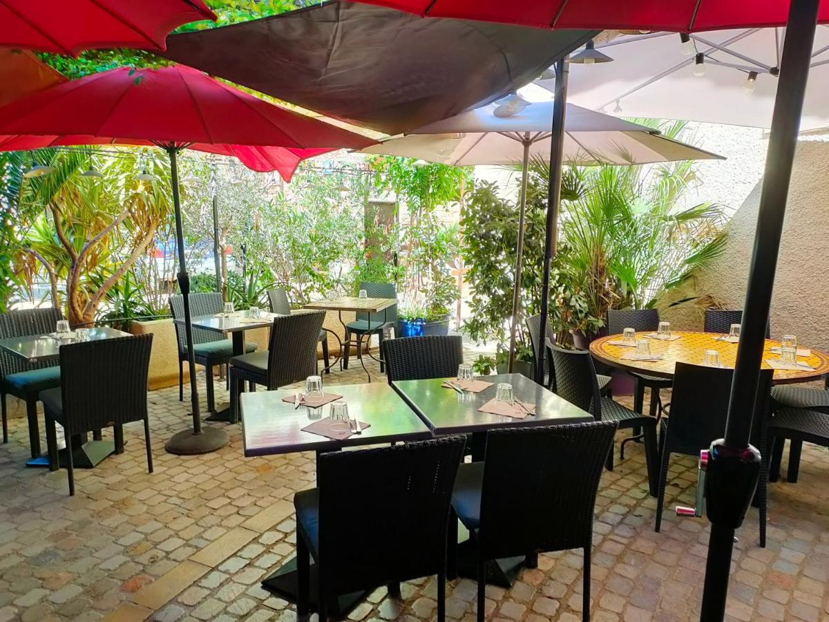 Aparthotel Au Remp'Arts Elne Exterior foto